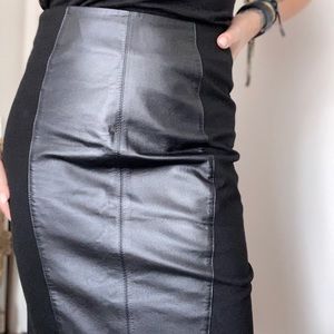 LEATHER detail  Black pencil skirt high waisted